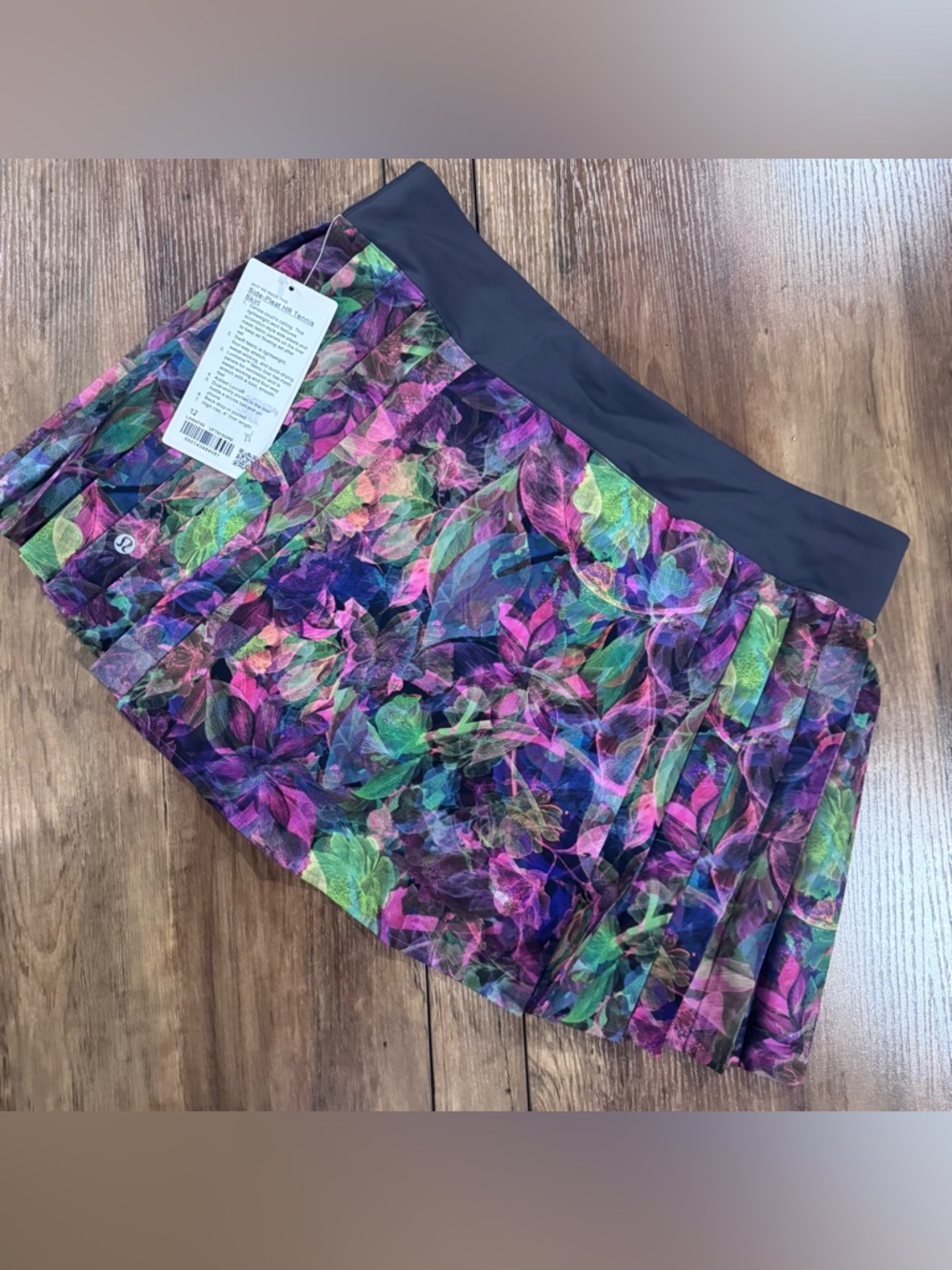 Lululemon Side-Pleat High-Rise Tennis Skirt - Picture 5 of 9